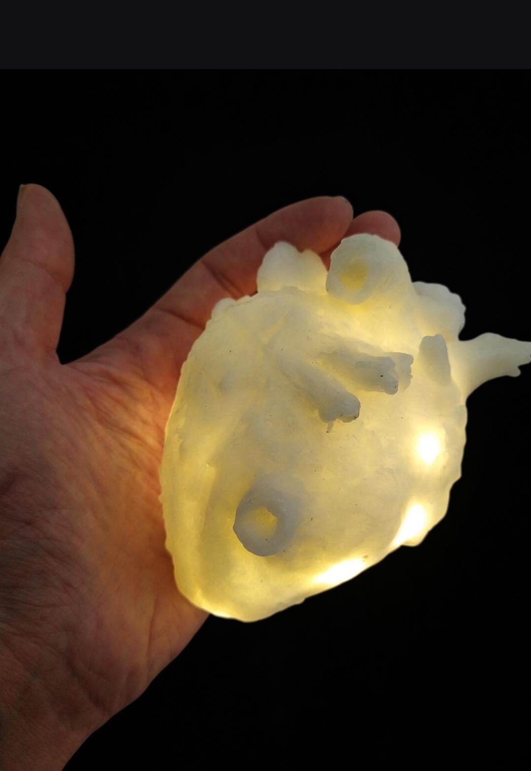 Interactive sculpture. A responsive artwork combining physical movement, light and sound. By Guen Dirks